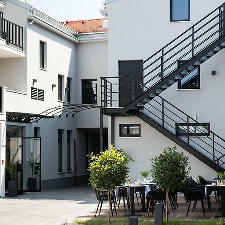 Hotel Florian&Godler Karlovac Bagian luar foto